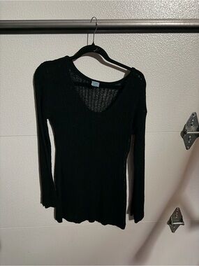 Shade and Shore Black Long-Sleeve Knit Top